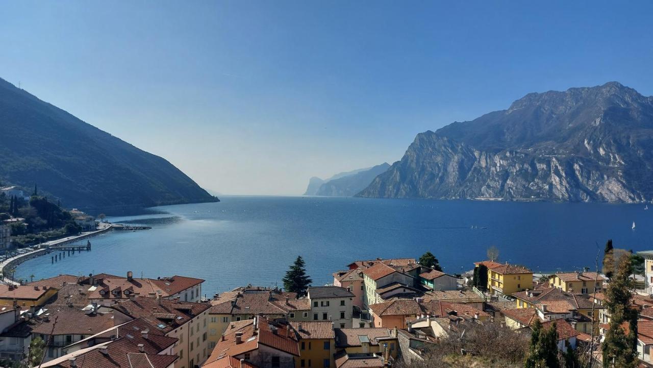Apartmán Sam&Sun Torbole Sul Garda Exteriér fotografie